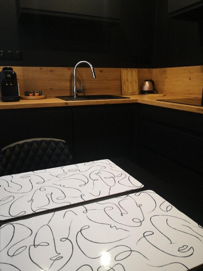 Studio Moderne, Place Parking Prive, Emplacement Ideal A 100 M Du Lac. Annecy Extérieur photo